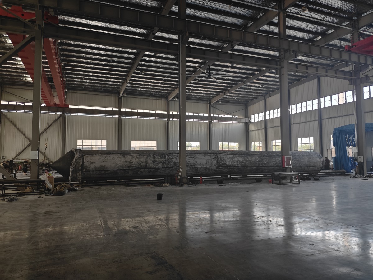 Uppblåsbara fendrar: The Essential Marine 